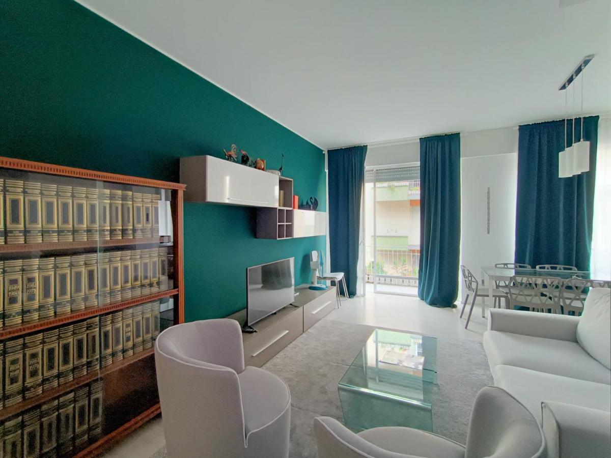 ミラノJoivy Elegant Flat For 6 With 2 Balconiesアパートメント エクステリア 写真