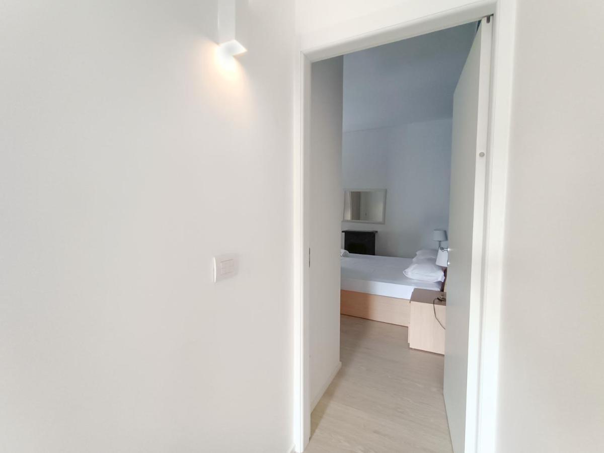 ミラノJoivy Elegant Flat For 6 With 2 Balconiesアパートメント エクステリア 写真
