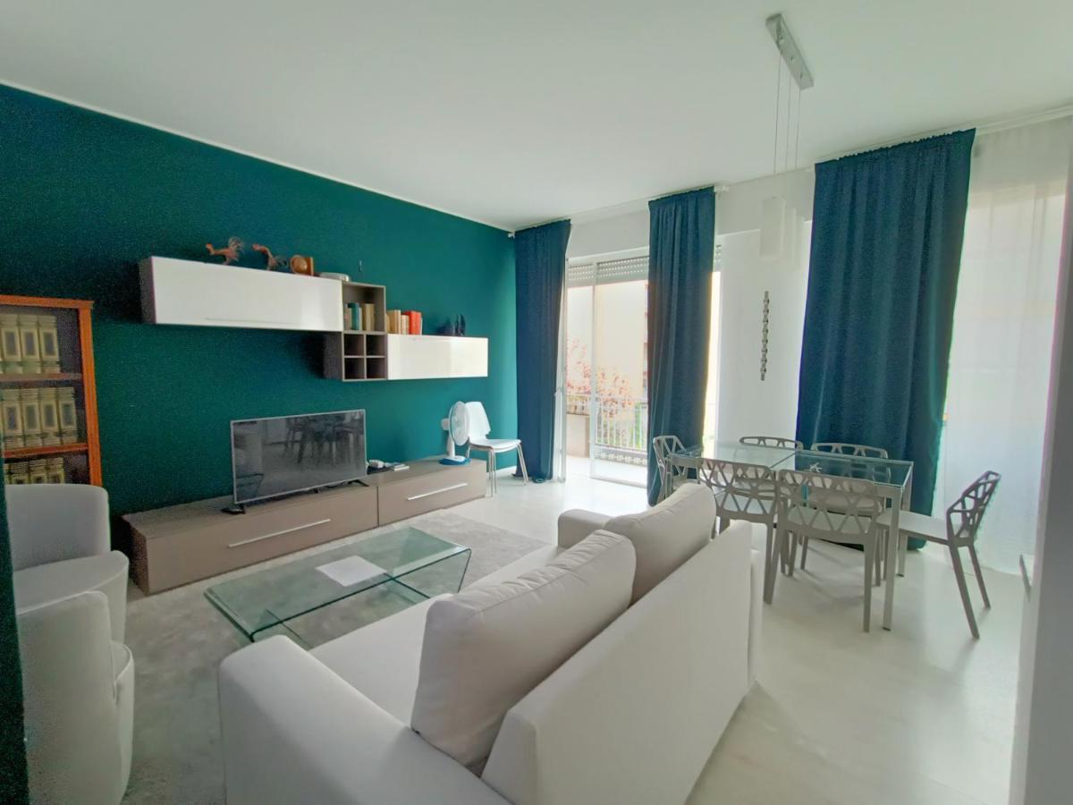 ミラノJoivy Elegant Flat For 6 With 2 Balconiesアパートメント エクステリア 写真