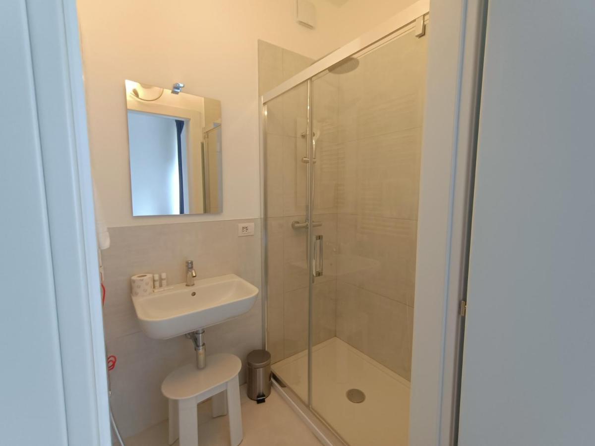 ミラノJoivy Elegant Flat For 6 With 2 Balconiesアパートメント エクステリア 写真